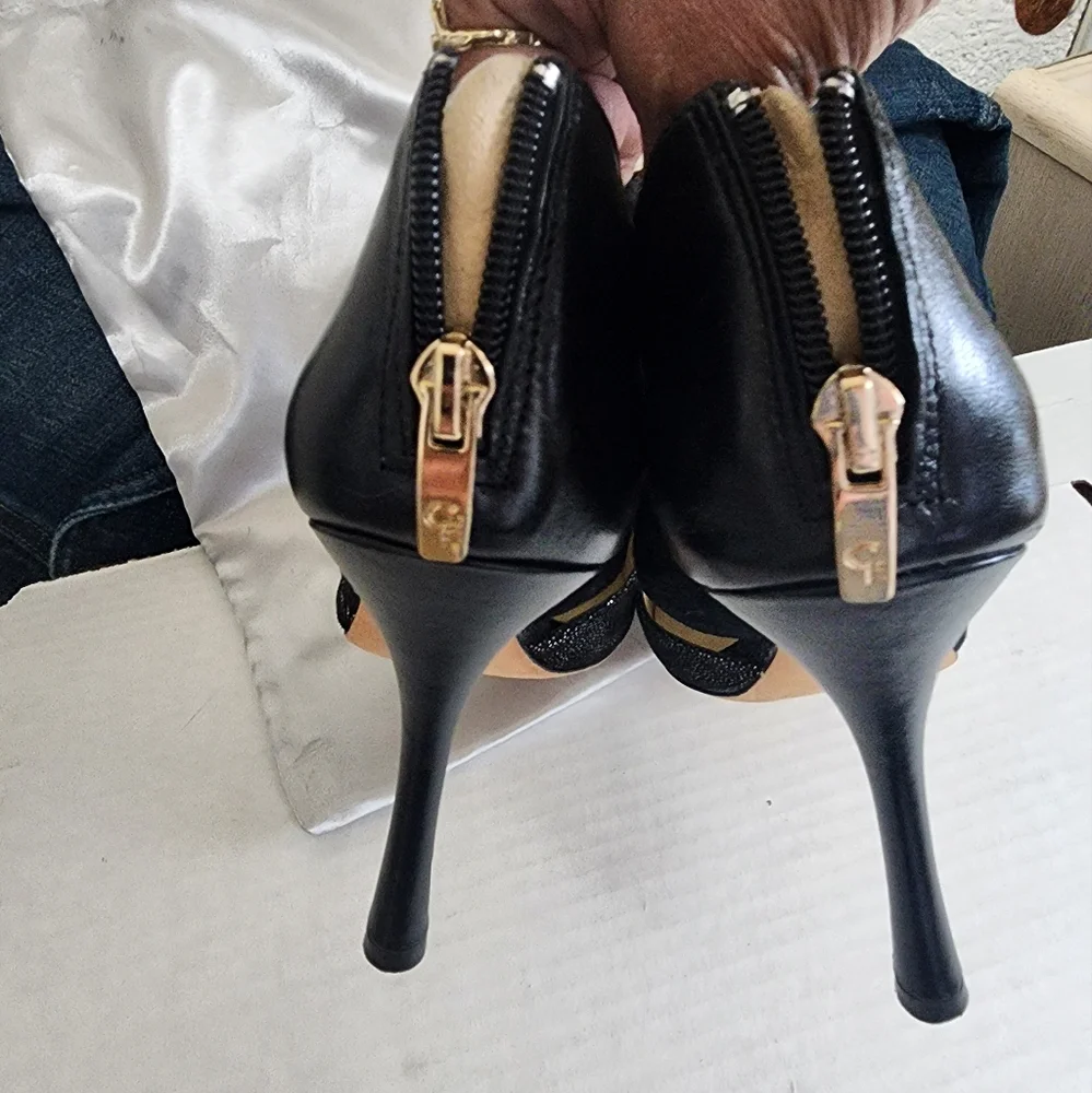 Beautiful CAROLINNA ESPINOSA HEELS SZ 7.5 M - Picture 9 of 15